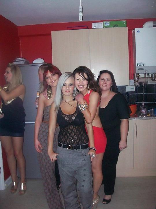 13P British Lady In Red From Leeds Do You No Her?