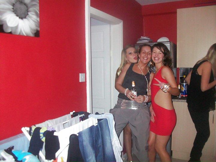 13P British Lady In Red From Leeds Do You No Her?