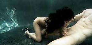 25P SEX UNDERWATER.