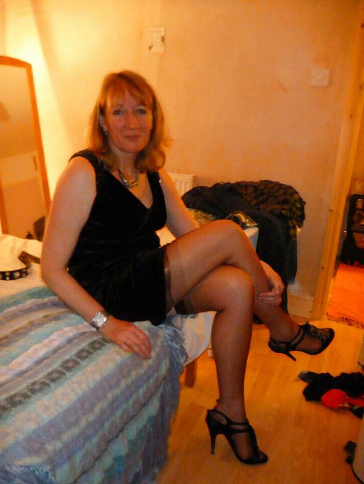 11P British Mary in The Kitchen Leeds