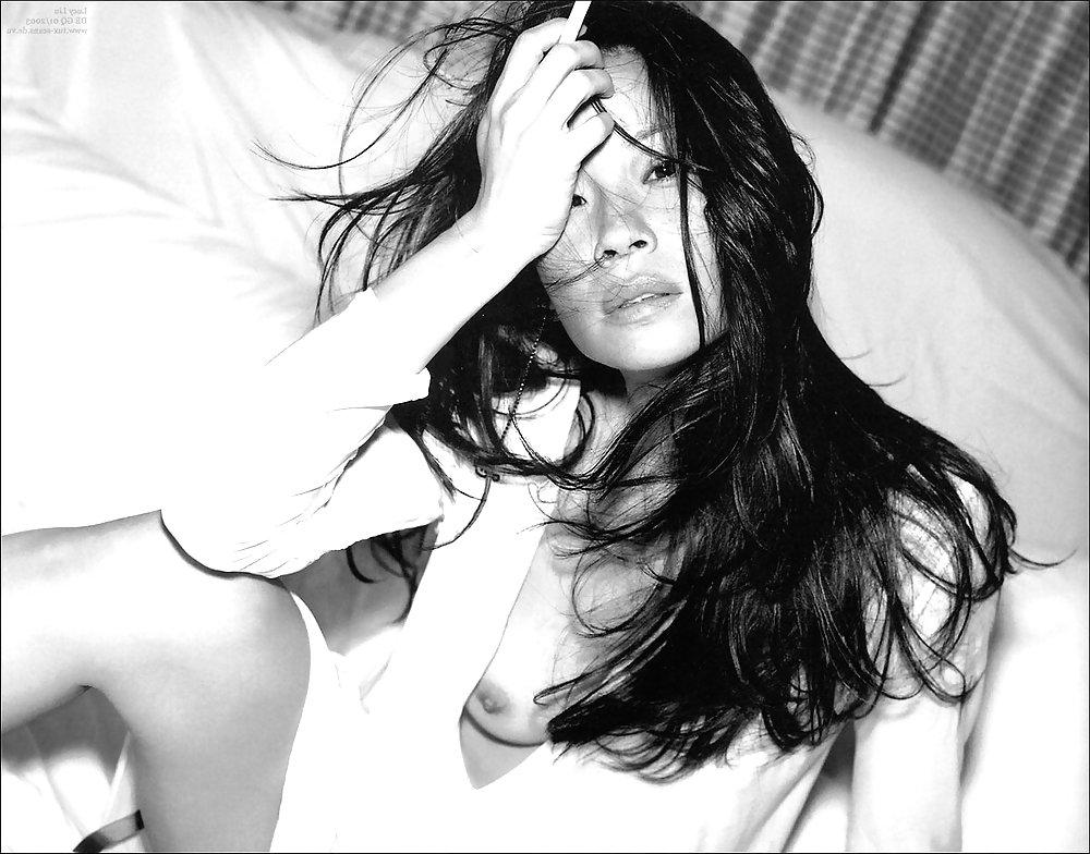 25P Hot Asian Celebrity Star Lucy Liu
