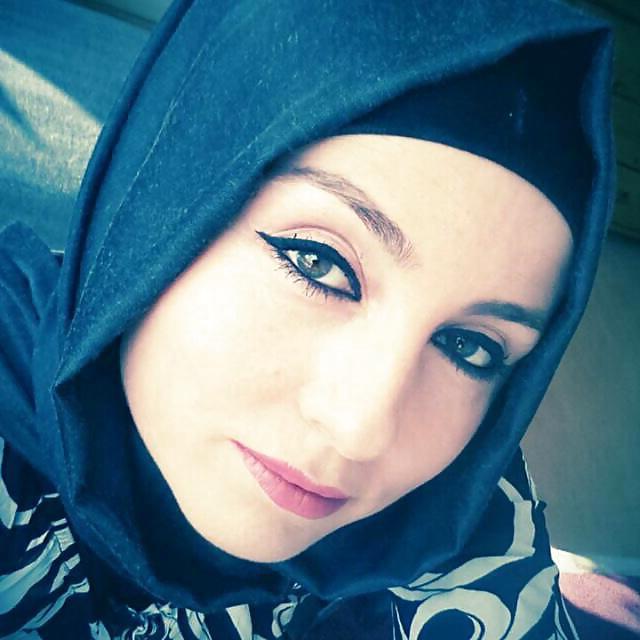 21P Turkish hijab 