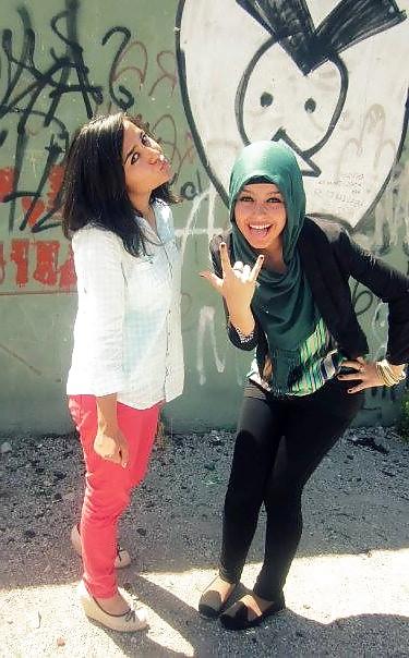21P Turkish hijab 