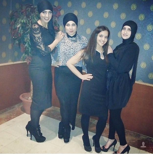 21P Turkish hijab 