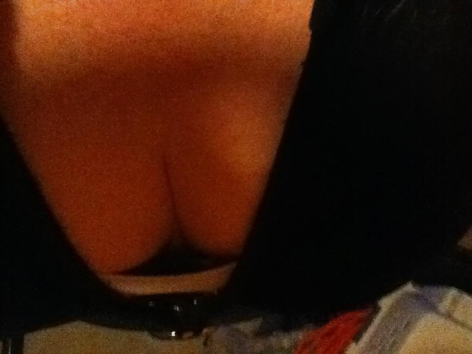12P More cleavage shots