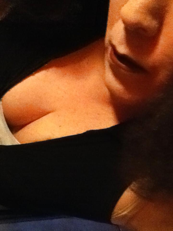 12P More cleavage shots