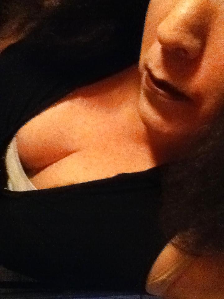 12P More cleavage shots