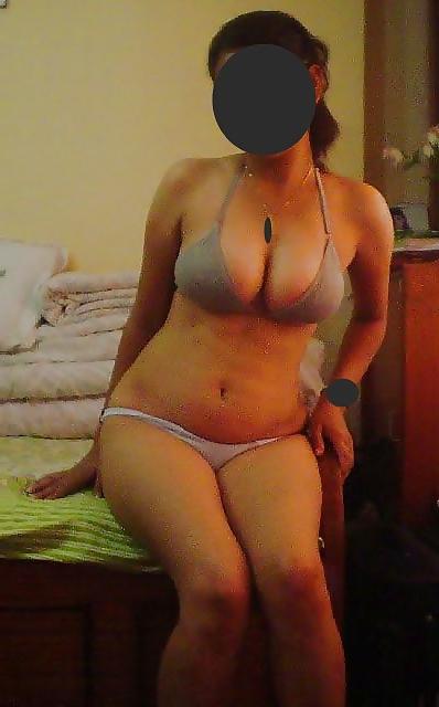 25P Hot Turkey #42 (Turkish teens milfs moms mature slut wives)