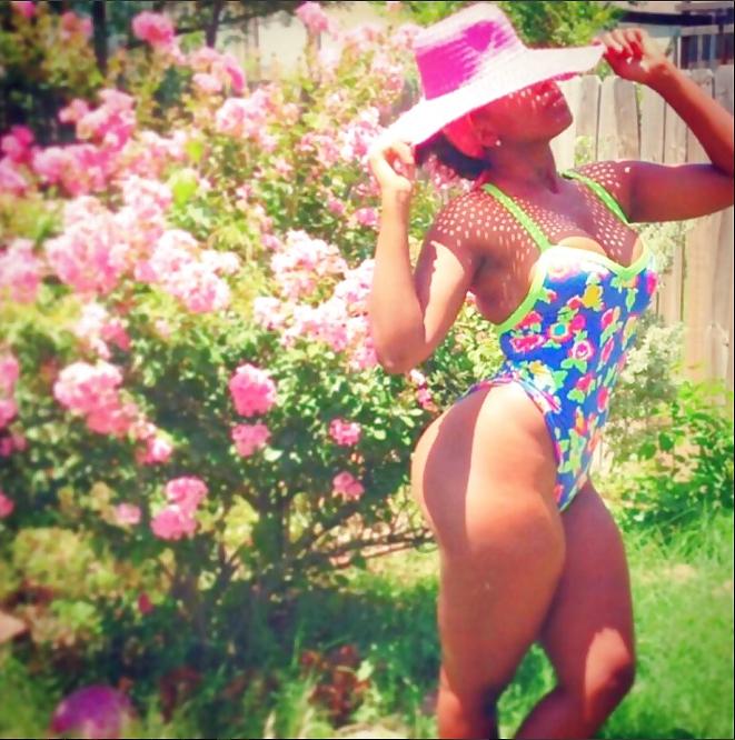 25P Briana Bette: Black Hips & ASS - Ameman