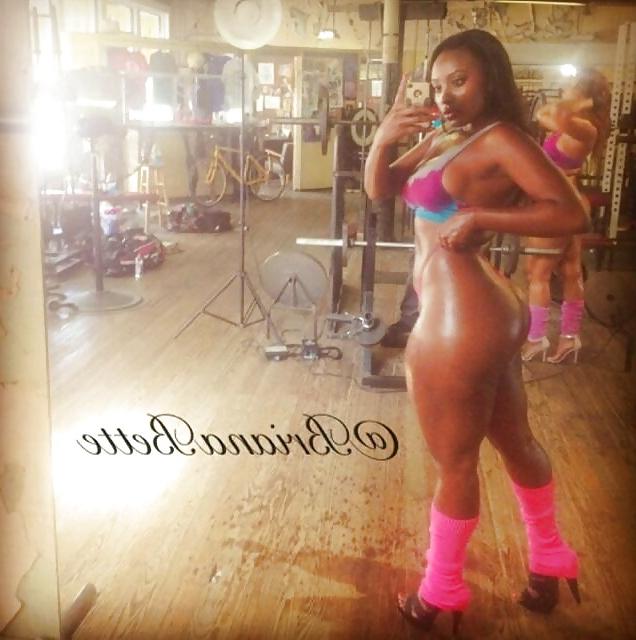 25P Briana Bette: Black Hips & ASS - Ameman