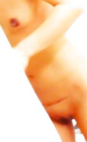25P Asian MILF Pussy Gap shots