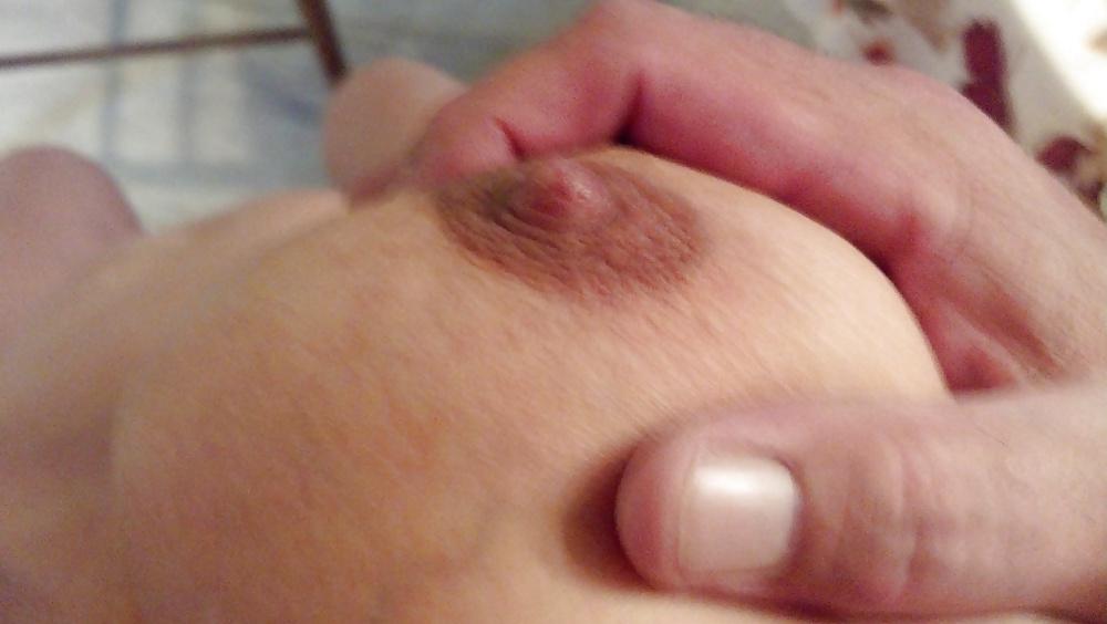 25P Sucking hubby in the kitchen