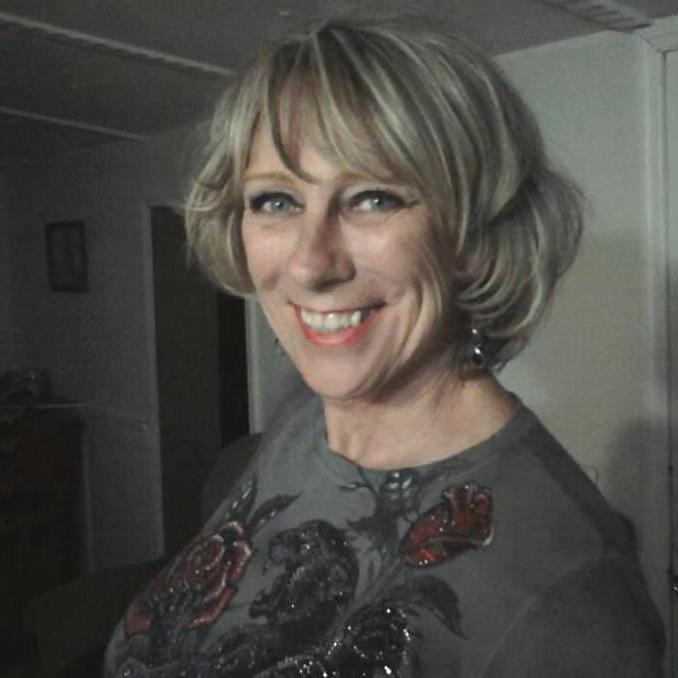 25P Gorgeous mature lady 3