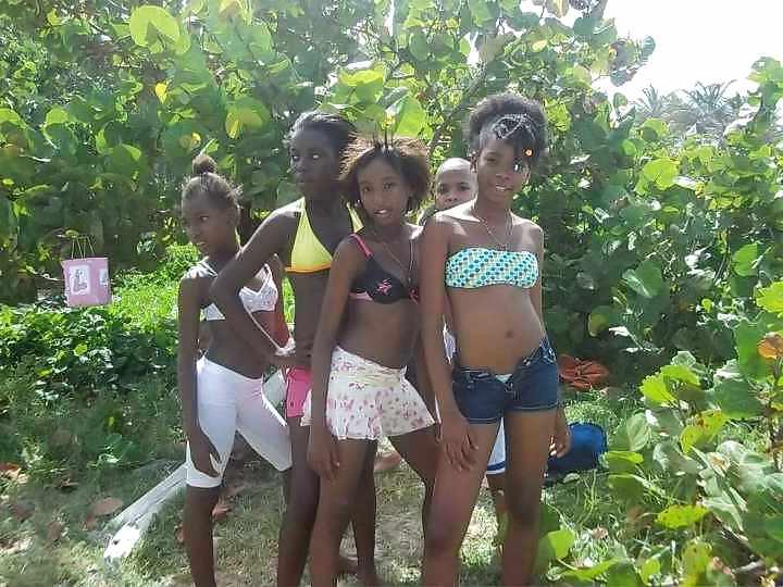 24P Random black girls