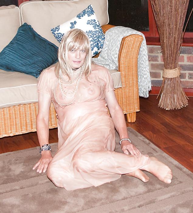 21P Mature Tranny Linda