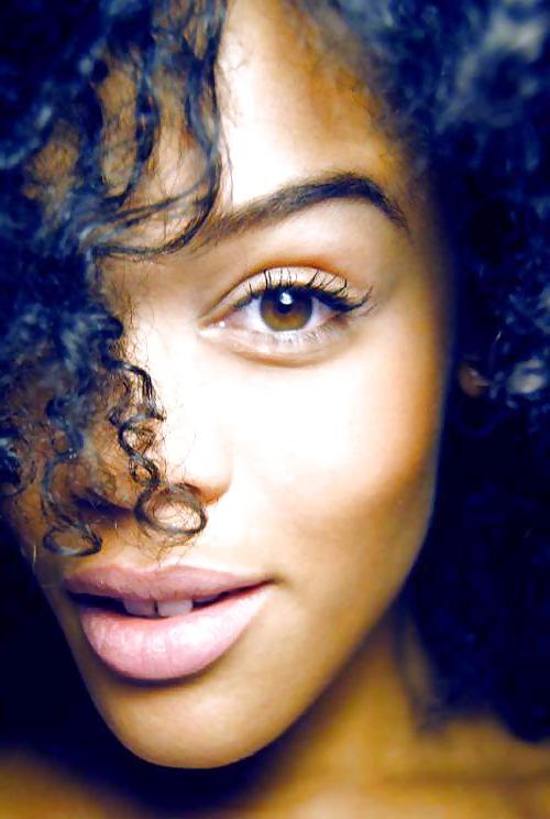25P Beautiful HOT Black Girls 2