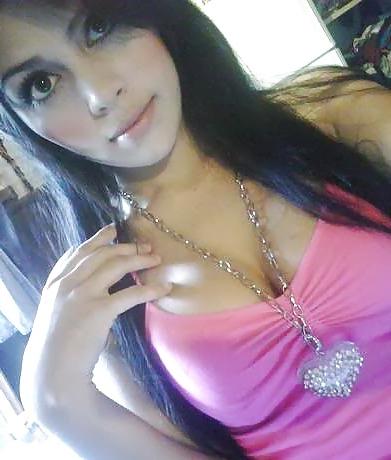 25P Wow gorgeous latina