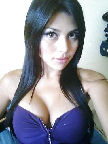 25P Wow gorgeous latina