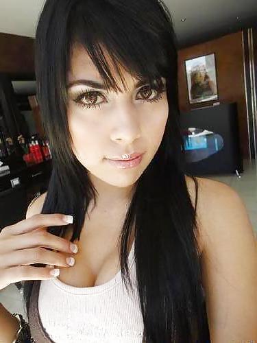 25P Wow gorgeous latina