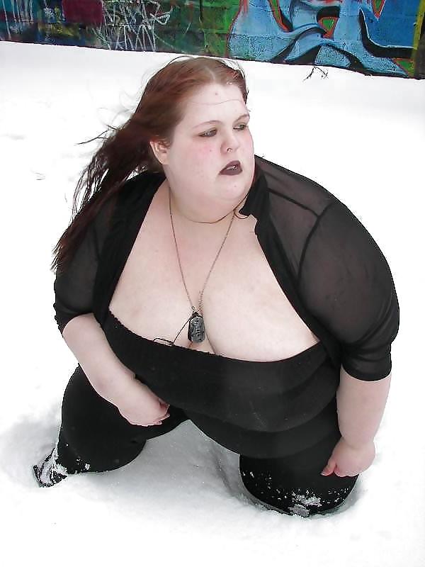25P BBW Cleavage Collection #18