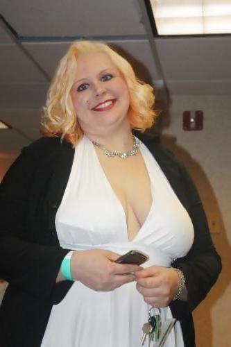 25P BBW Cleavage Collection #18