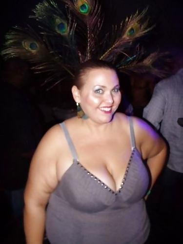 25P BBW Cleavage Collection #18