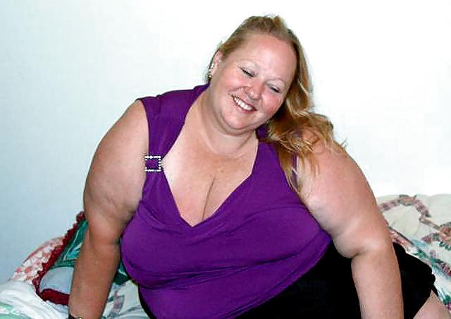 25P BBW Cleavage Collection #19