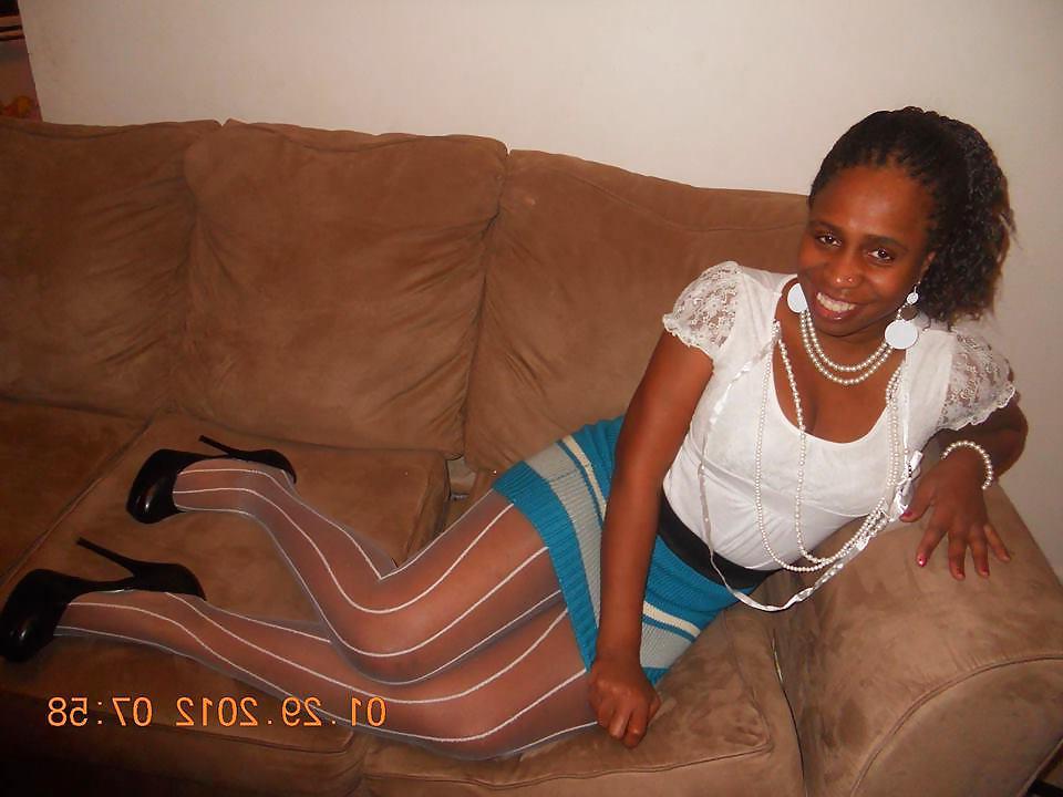 25P Amateure Black Sistas in Stockings