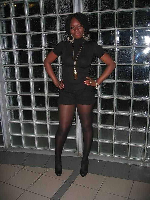 25P Amateure Black Sistas in Stockings