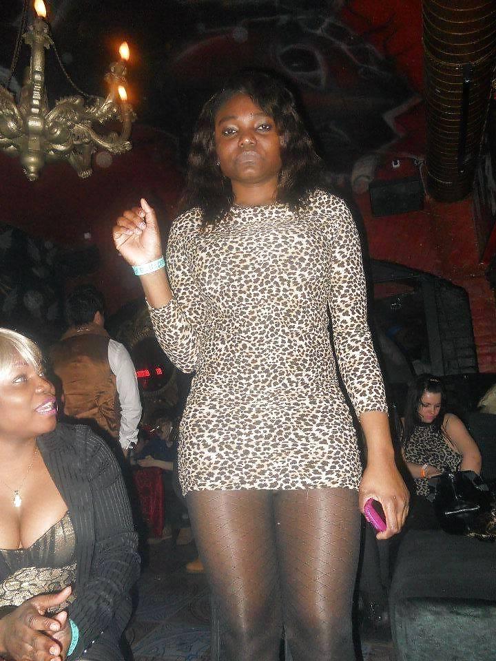 25P Amateure Black Sistas in Stockings