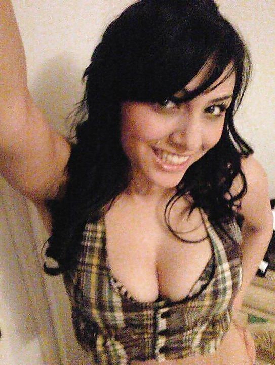 25P Gorgeous latina milf