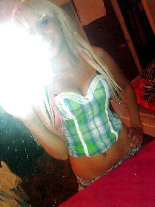 25P Gorgeous latina milf