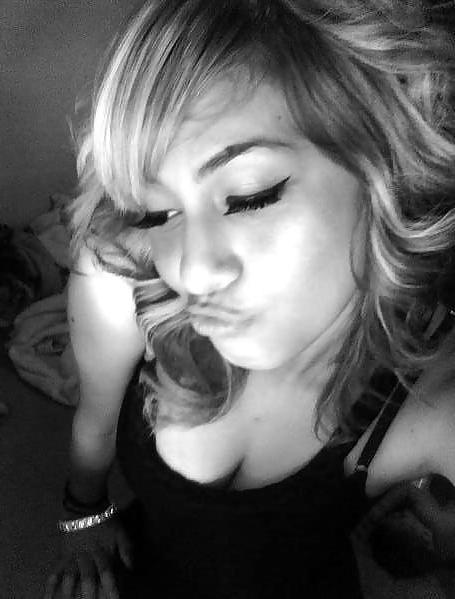 25P Gorgeous latina milf