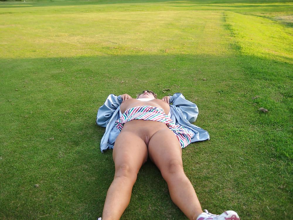 25P Fore! Golf played the right way...
