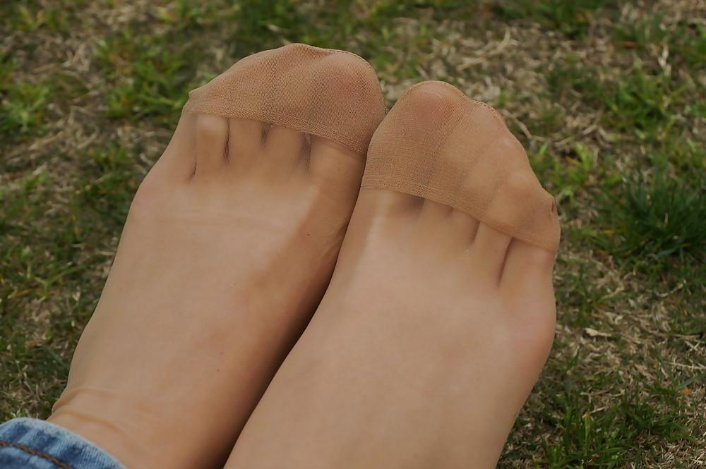 25P Nylon feet 50