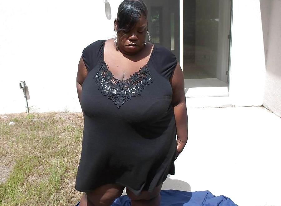 18P Big black lady