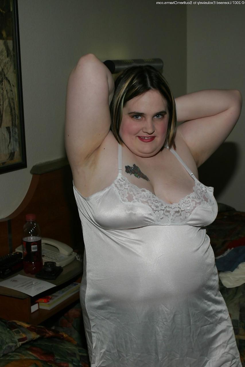 25P Kaylee in white slip