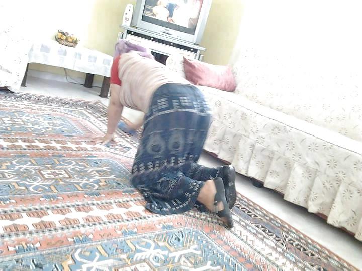 25P Hot Turkey #38(Turkish teens milfs moms mature slut wives)