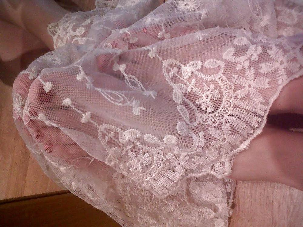 13P Feather and Lace