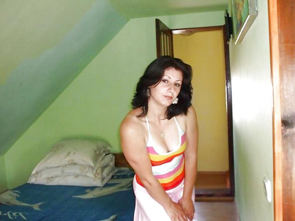 25P Arab-Turkish HOT ASS