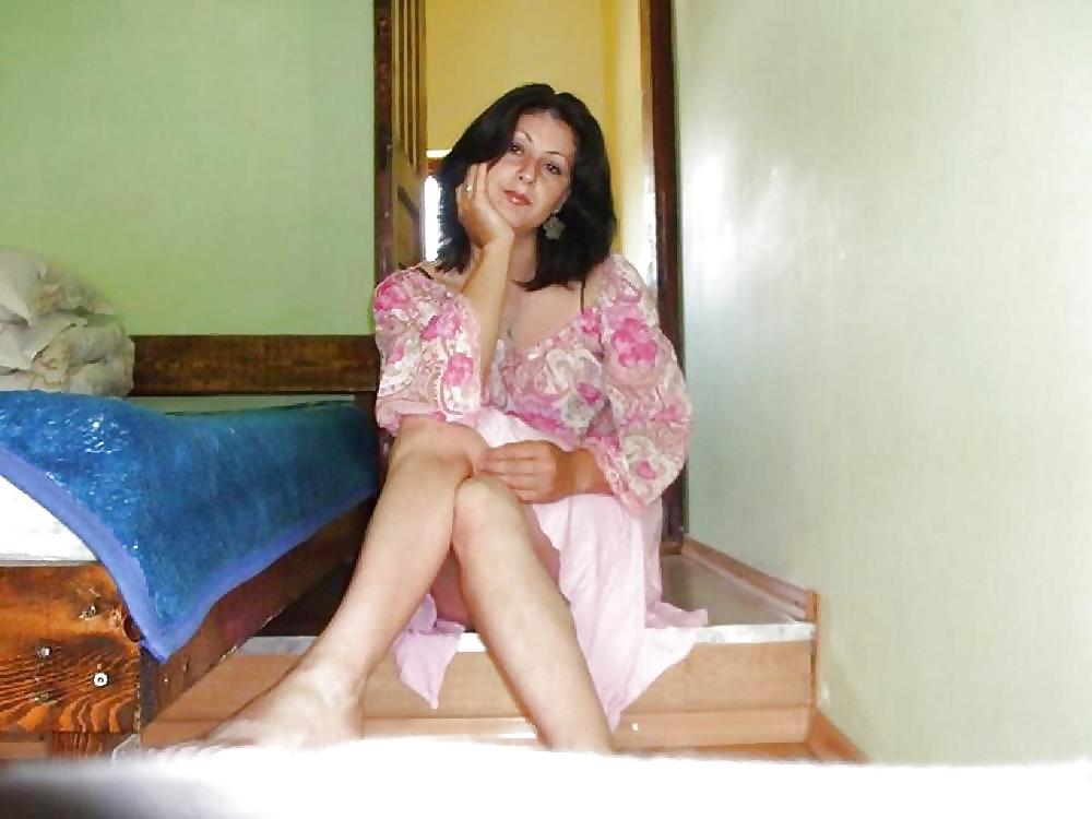 25P Arab-Turkish HOT ASS