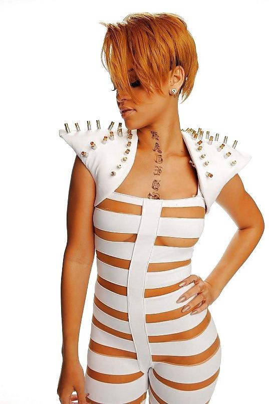 25P Sexy Black Hoe RiRi #21 (by Russian Roulette)
