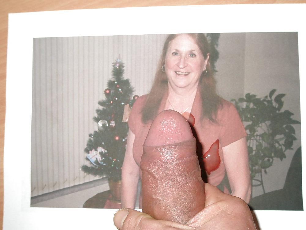 7P Shooting cum for Jim (minitman5656) & his ugly whore Debbie
