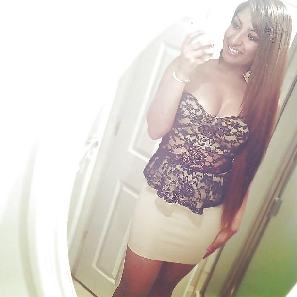 18P Hot Fijian Desi Long Hair & Round Perky Ass