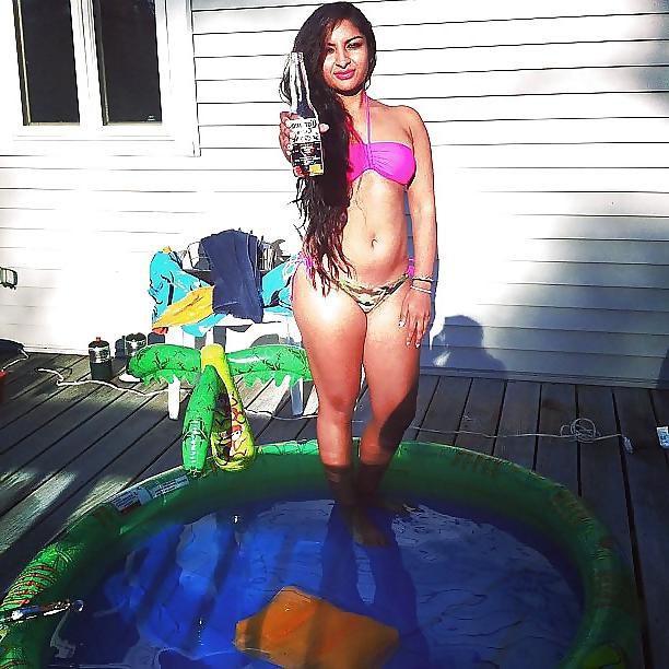 18P Hot Fijian Desi Long Hair & Round Perky Ass