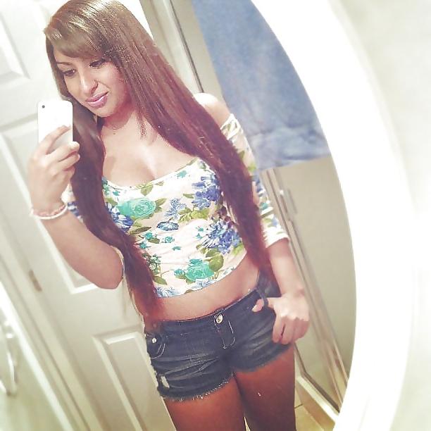 18P Hot Fijian Desi Long Hair & Round Perky Ass