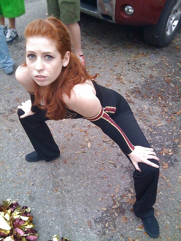 25P Lovely Redhead Teen