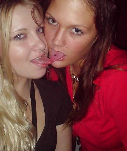 22P Danish teens-23-party