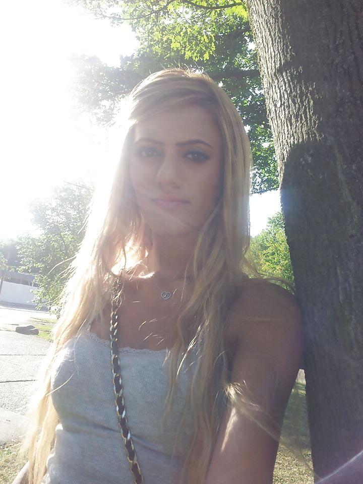 25P Turkish Girl