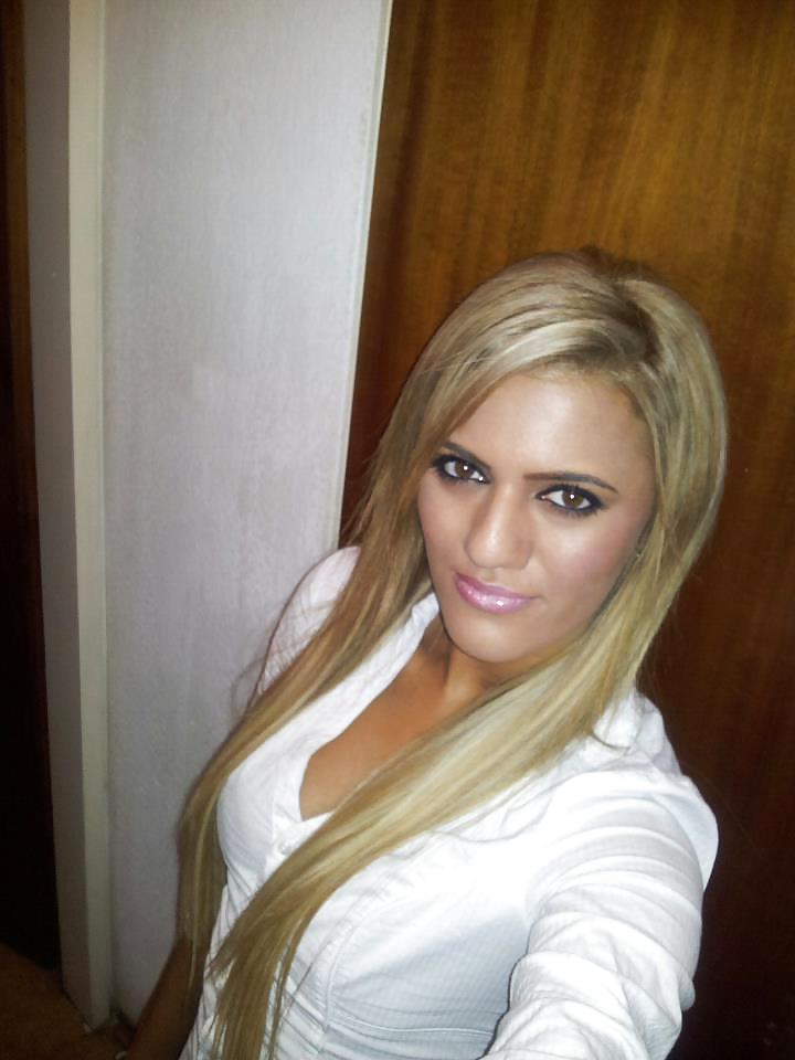 25P Turkish Girl